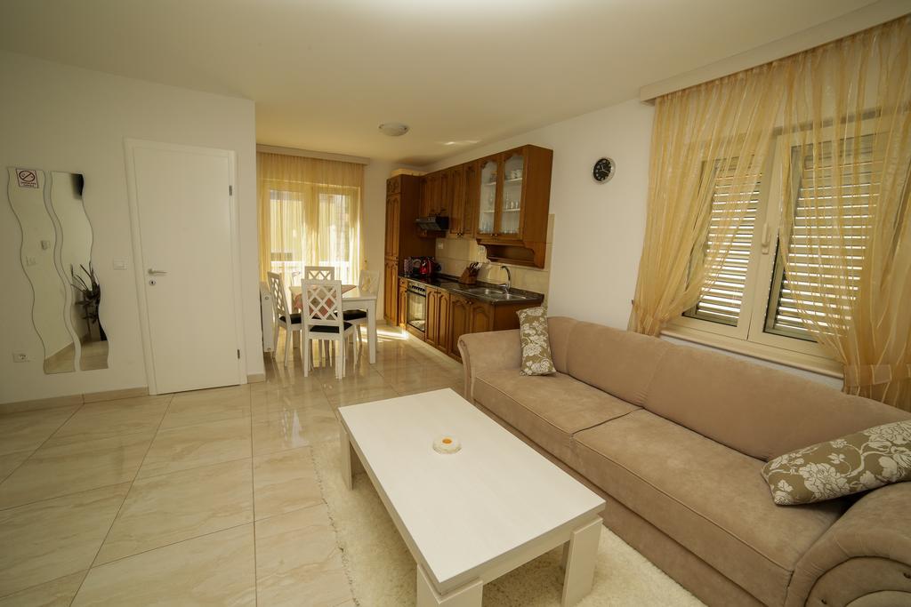 Apartments Manda Supetar Exterior foto
